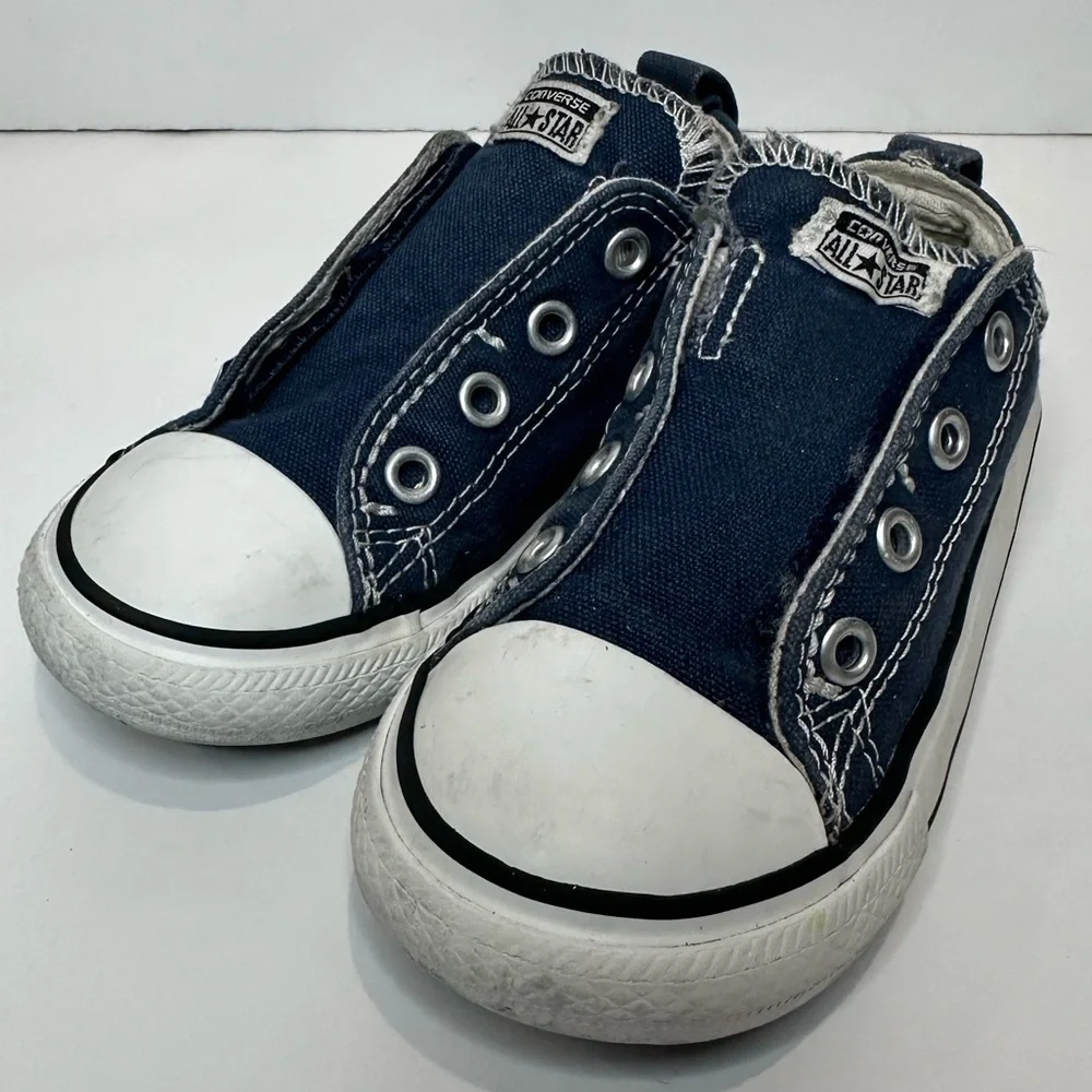 Kids Converse Navy Velcro Slip-On Shoes